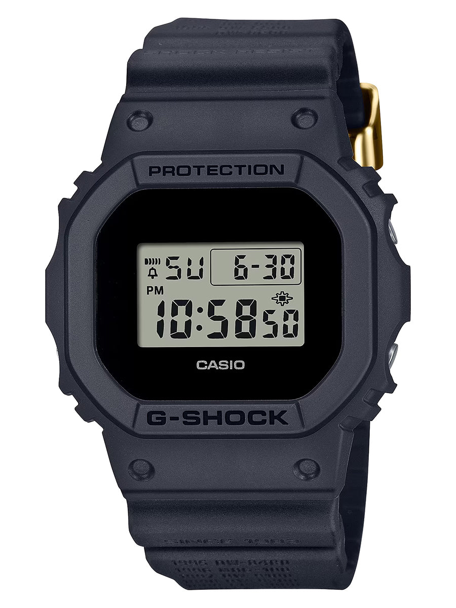 Casio G-Shock Men's Black Watch - GA2200 Model 5674 Carbon